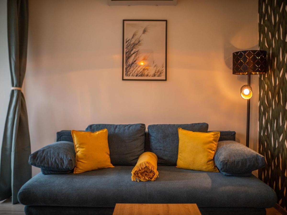 Panorama Deluxe Apartments - Pool & Free Parking Alsoors Bagian luar foto